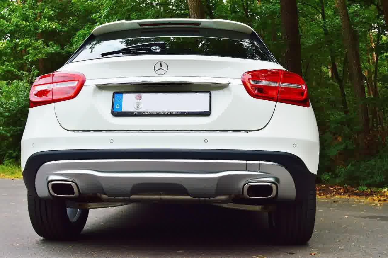 가족을 위한 SUV 선택, 쏘렌토와 싼타페 비교하기