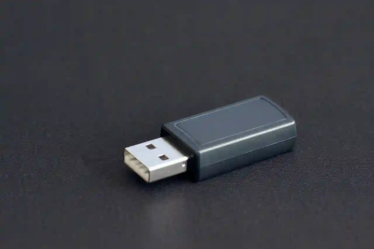 로지텍 무선 키보드 K375s 연결 방법.