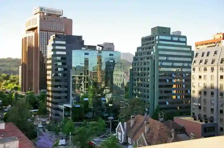 주택 매도 전략: 성공적인 거래를 위한 희망 사항과 부동산 전망 분석하기
